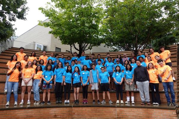 DynaMIT students and MIT students on the steps of the Stata Center